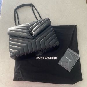 YSL LOULOU MEDIUM CHAIN BAG IN QUILTED "Y" LEATHER